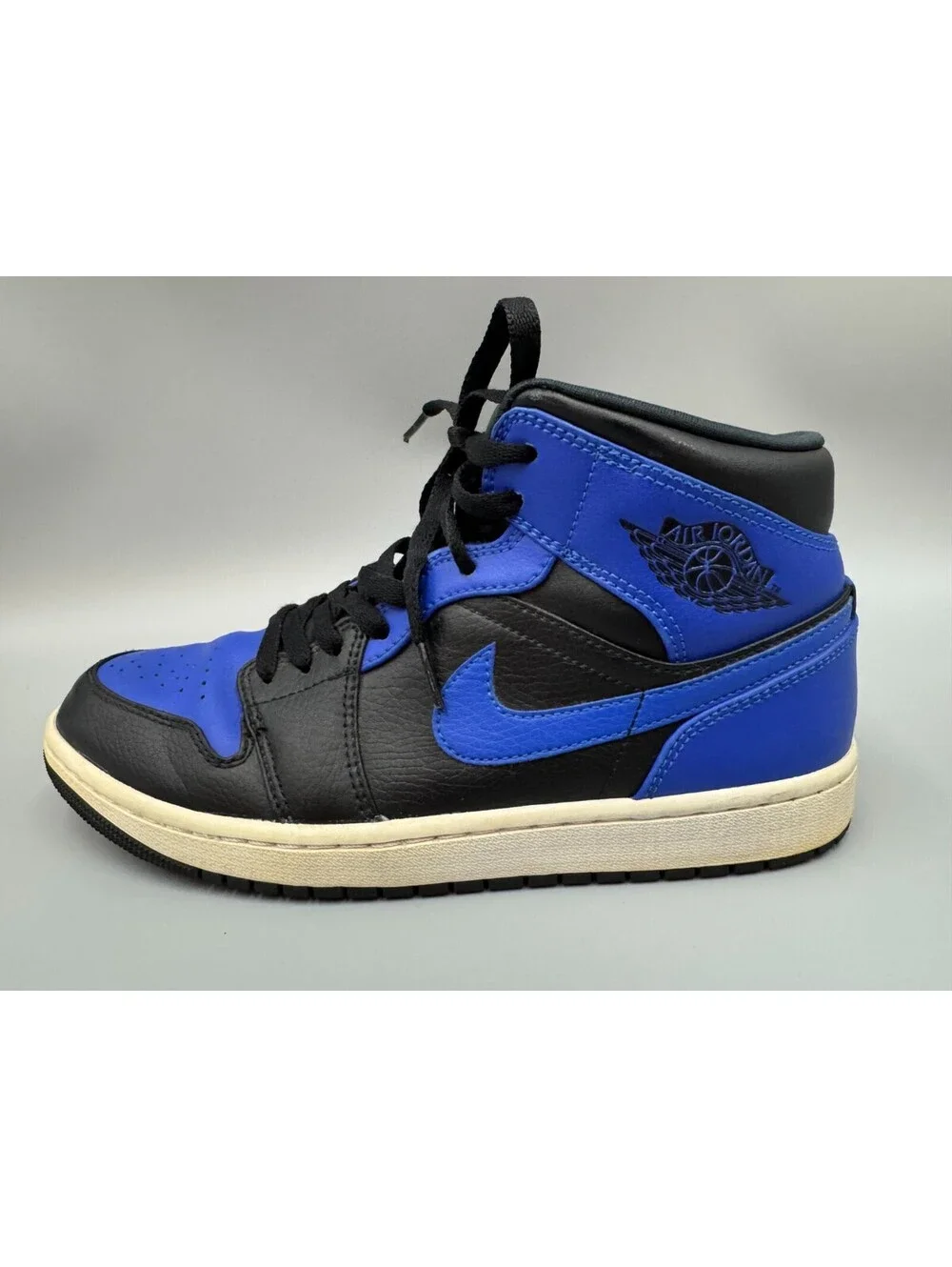 Men’s Nike Air Jordan 1 Mid Hyper Leather Sneakers, Black & Royal Blue, Size 9
